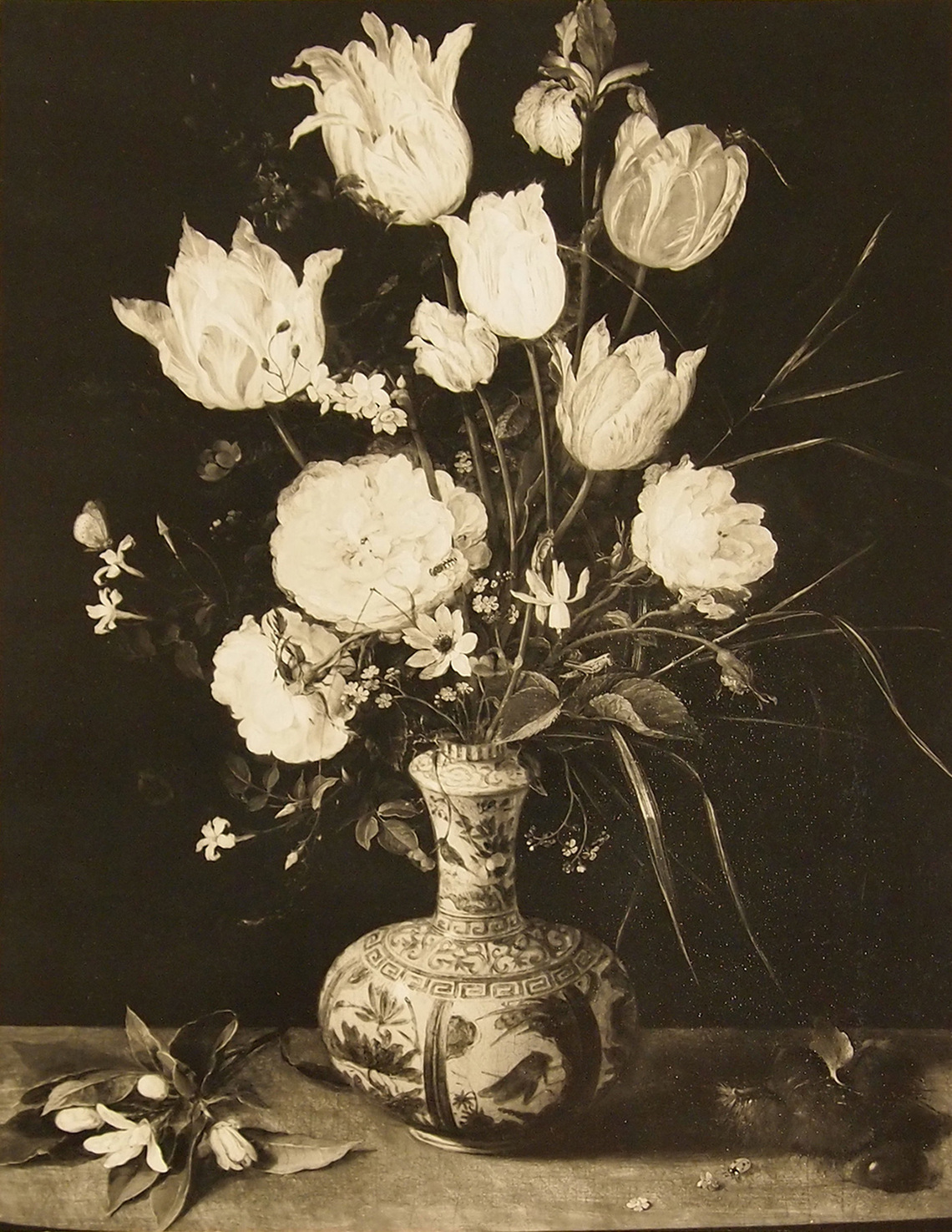 Bouquet of Flowers in a Chinese Vase (London)